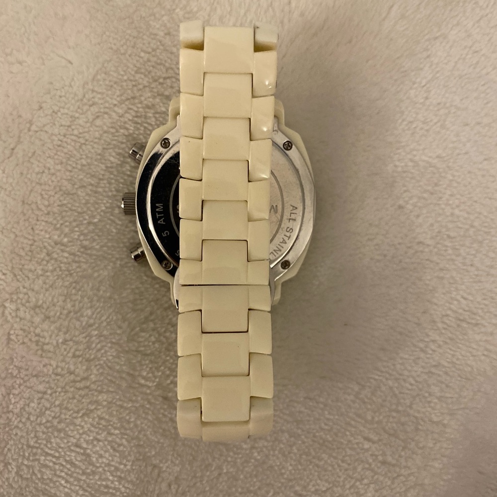 Authentic Michael Kors watch! - Picture 2 of 6